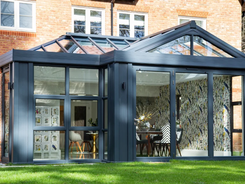 Aluminum Internal Doors and Screens