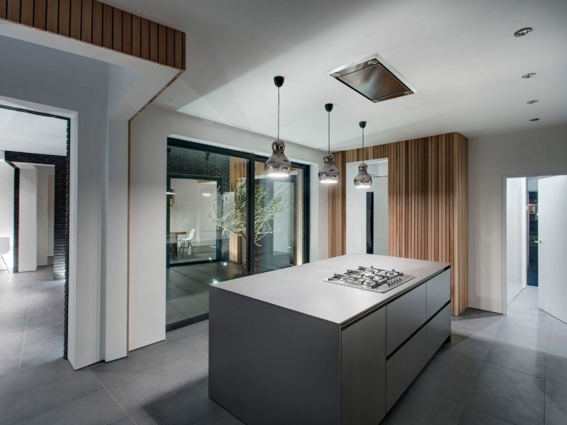 Aluk Doors