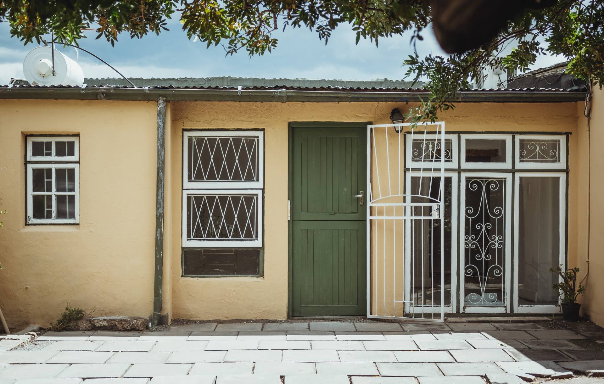 Stable Doors in Coxpark