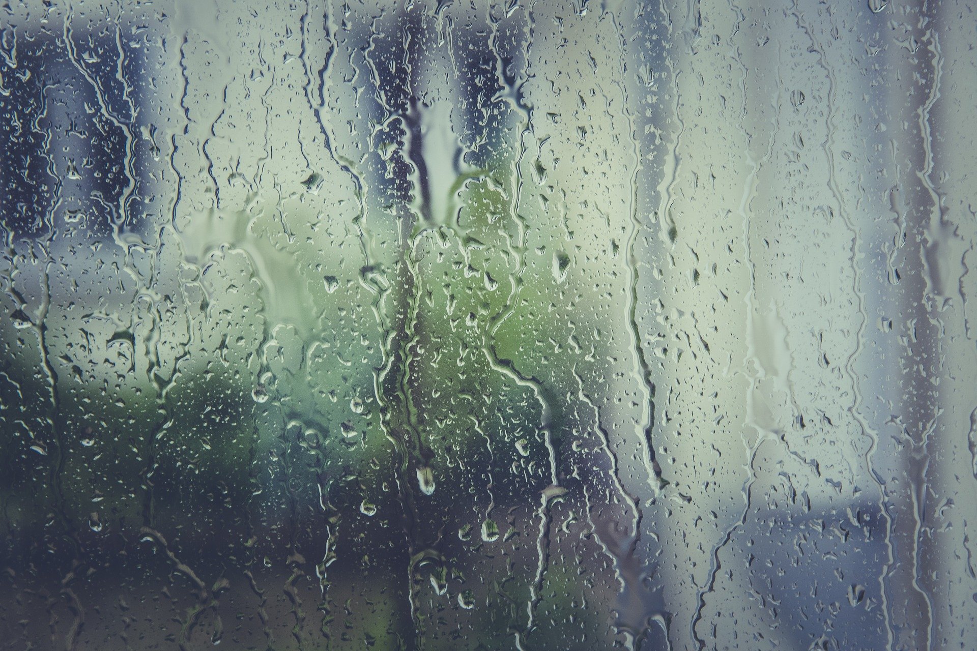 How to stop condensation in your conservatory